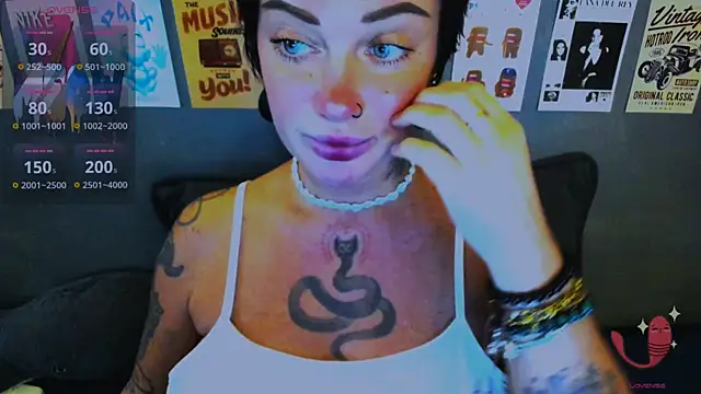 EllieOz online show from 4, 5, 2026