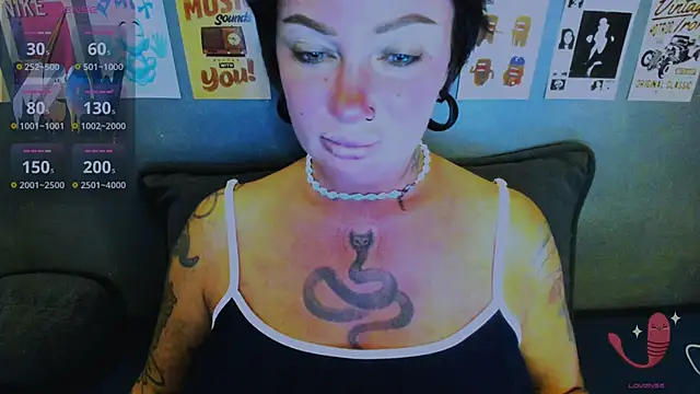 EllieOz online show from 11, 5, 2026