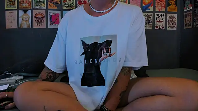 EllieOz online show from 24, 6, 2026