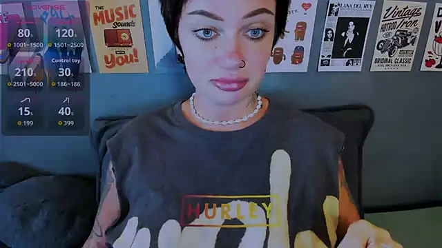 EllieOz online show from 23, 7, 2026