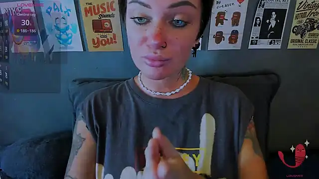 EllieOz online show from 1, 8, 2026