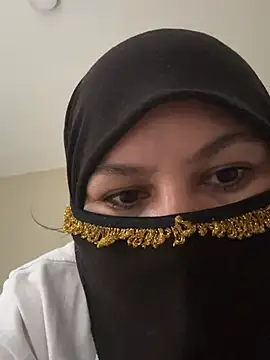 Amina hafsa online show from 18, 7, 2026