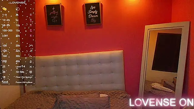 daddyissuesss  online show from 29, 12, 2024