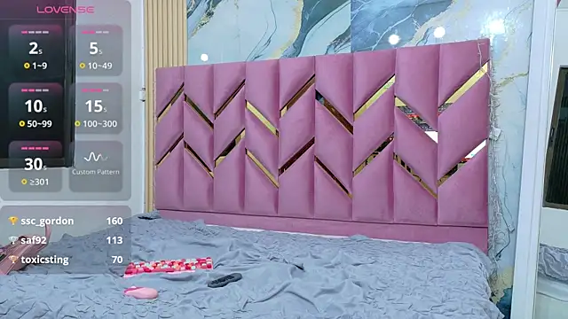 daddyissuesss  online show from 8, 10, 2025