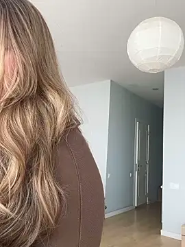 curvyflawless online show from 30, 1, 2025