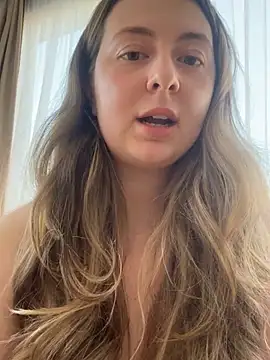 curvyflawless online show from 8, 3, 2025