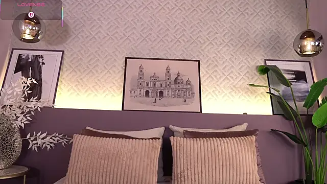 ElleDiane online show from 3, 3, 2026