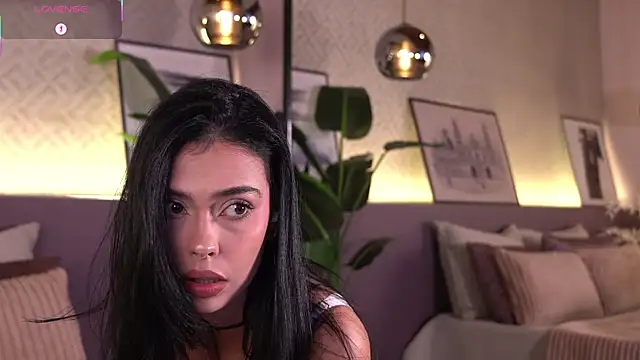 Snapshot of ElleDiane chatting on 27, 6, 2026 ElleDiane online show from 27, 6, 2026