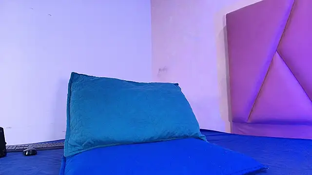 arl chloee online show from 26, 9, 2025