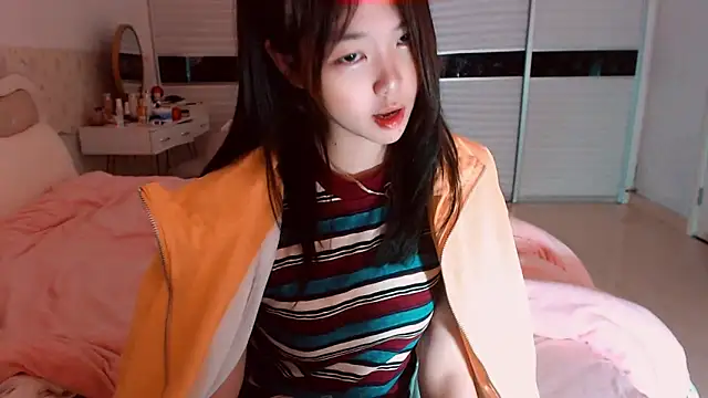 -Lucky Girl online show from 23, 4, 2026