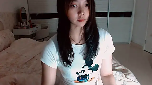 -Lucky Girl online show from 6, 5, 2026