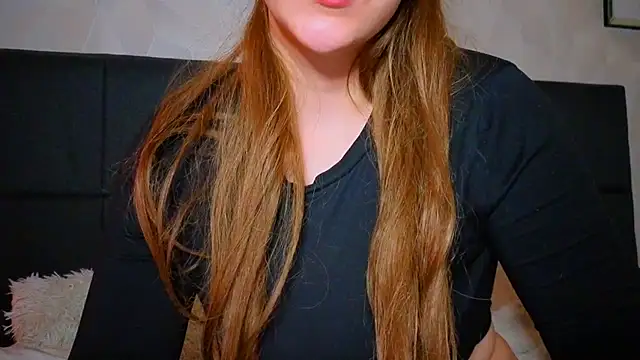 Sweetninaaa online show from 4, 8, 2026