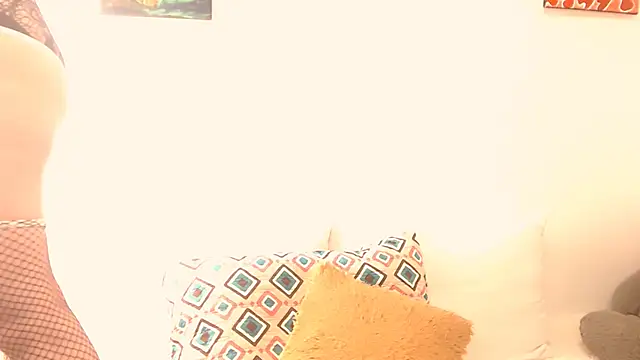 Snapshot of AliceRossi chatting on 3, 12, 2025 AliceRossi online show from 3, 12, 2025