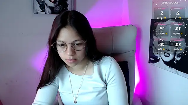 SamanthaRoldaan online show from 10, 3, 2025