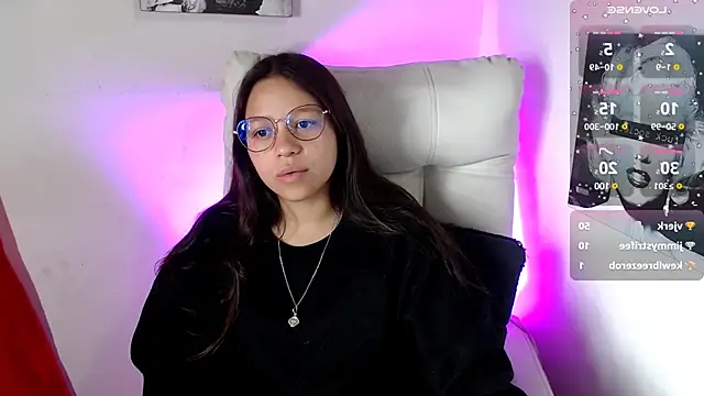 SamanthaRoldaan online show from 11, 3, 2025