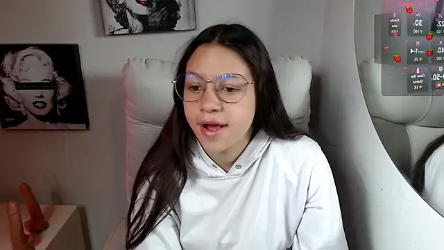 SamanthaRoldaan online show from 12, 11, 2025