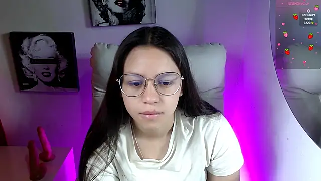 SamanthaRoldaan online show from 15, 11, 2025