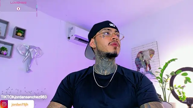 JordanSmiith  online show from 8, 5, 2026