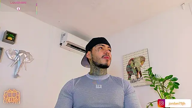 JordanSmiith  online show from 24, 6, 2026