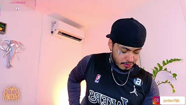 JordanSmiith  online show from 26, 6, 2026