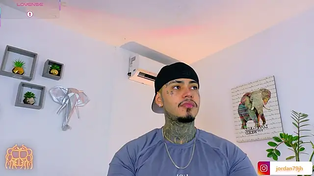 JordanSmiith  online show from 25, 7, 2026