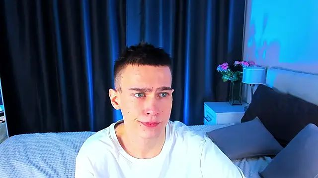 Kevin Kesi online show from 4, 2, 2025