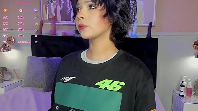 chloe watson  online show from 20, 2, 2026