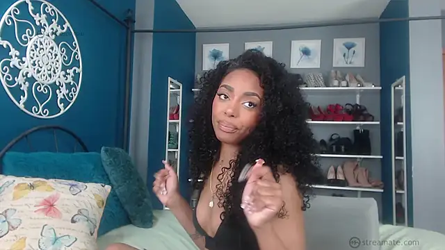 RobynKnight online show from 13, 3, 2025