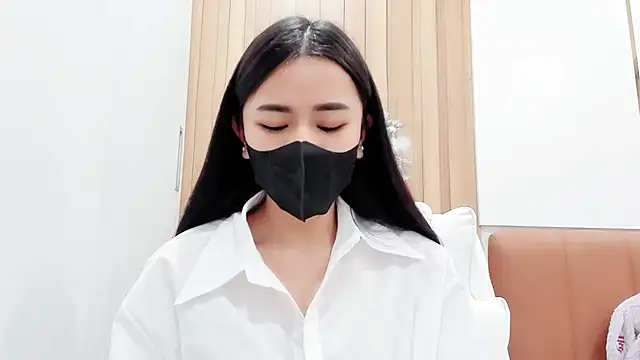 Snapshot of Lita-Julia chatting on 18, 1, 2025 Lita-Julia online show from 18, 1, 2025