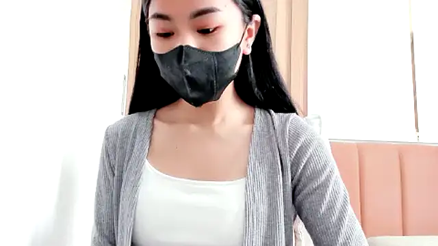 Snapshot of Lita-Julia chatting on 4, 2, 2025 Lita-Julia online show from 4, 2, 2025