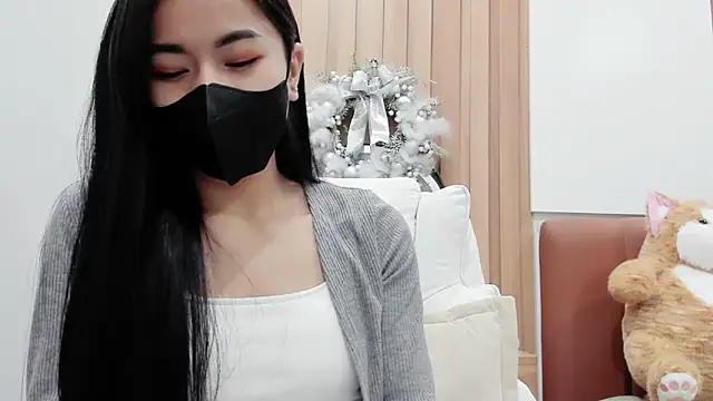 Snapshot of Lita-Julia chatting on 17, 2, 2025 Lita-Julia online show from 17, 2, 2025