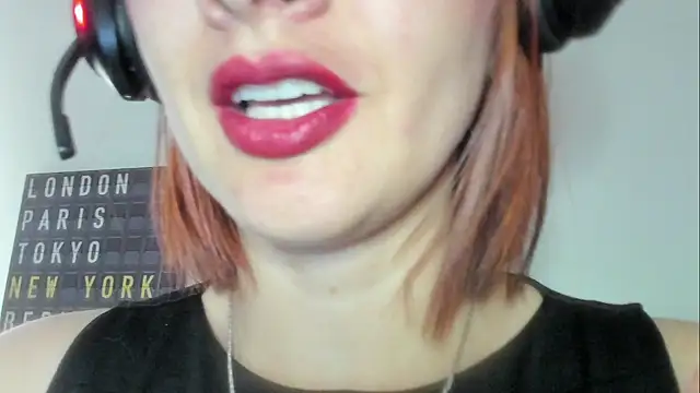 queen fetish online show from 11, 2, 2026