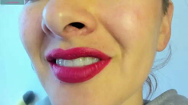 queen fetish online show from 12, 5, 2026