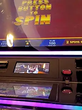 Snapshot of prettyboi6992 chatting on 23, 3, 2026 prettyboi6992 online show from 23, 3, 2026