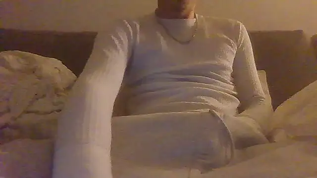 Snapshot of dominateurHot chatting on 23, 12, 2025 dominateurHot online show from 23, 12, 2025