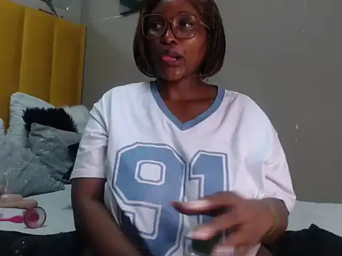 Snapshot of Bustygoddess32 chatting on 11, 3, 2025 Bustygoddess32 online show from 11, 3, 2025