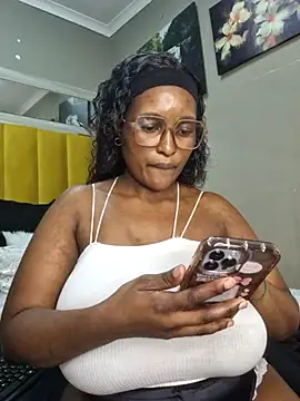 Snapshot of Bustygoddess32 chatting on 20, 3, 2025 Bustygoddess32 online show from 20, 3, 2025