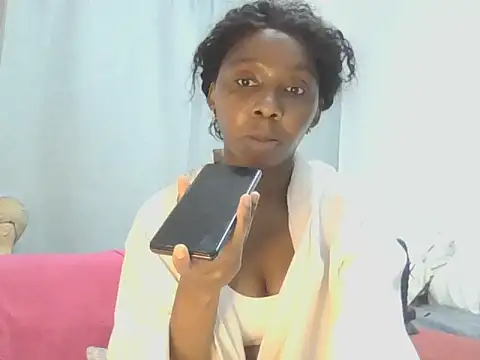Snapshot of Sexxybella27 chatting on 6, 7, 2026 Sexxybella27 online show from 6, 7, 2026