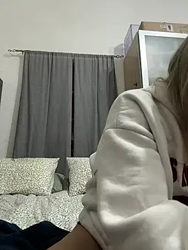 LadyScarlett-xk online show from 20, 12, 2024