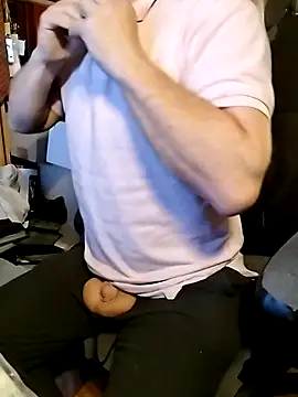 Snapshot of Tigerhill2023 chatting on 17, 9, 2025 Tigerhill2023 online show from 17, 9, 2025