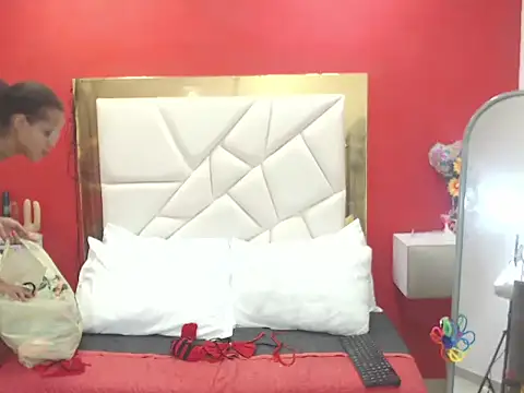 CanellaHotx online show from 2, 10, 2025