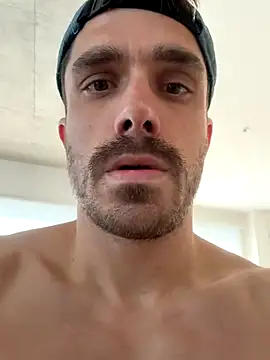 mightgogay online show from 19, 9, 2025