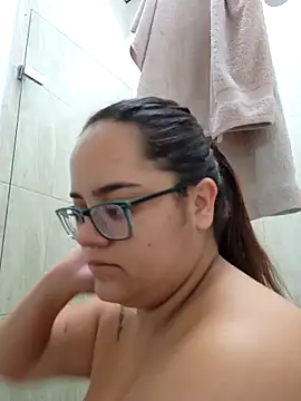 Snapshot of RachellGraham chatting on 14, 12, 2025 RachellGraham online show from 14, 12, 2025