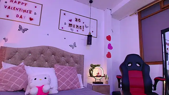 AnnieNasty online show from 4, 3, 2025