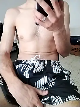 Snapshot of Zoro_23cm chatting on 12, 7, 2026 Zoro 23cm online show from 12, 7, 2026