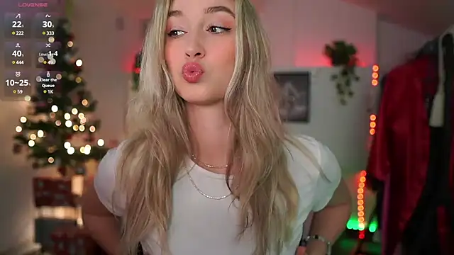 Snapshot of Alexis___Texas chatting on 4, 1, 2025 Alexis Texas online show from 4, 1, 2025