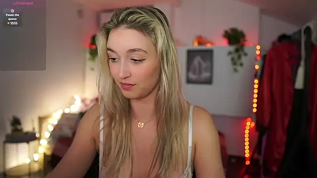 Snapshot of Alexis___Texas chatting on 12, 1, 2025 Alexis Texas online show from 12, 1, 2025