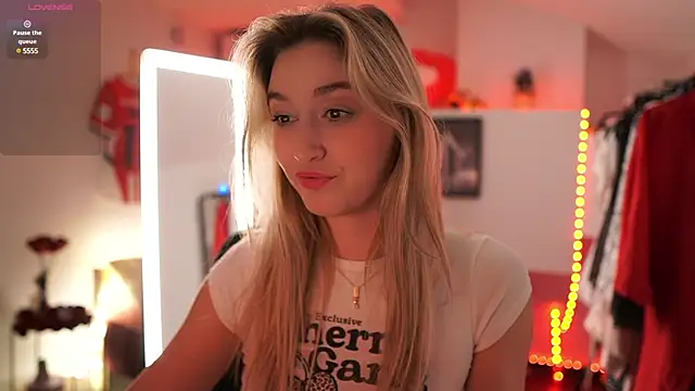 Snapshot of Alexis___Texas chatting on 28, 2, 2025 Alexis Texas online show from 28, 2, 2025