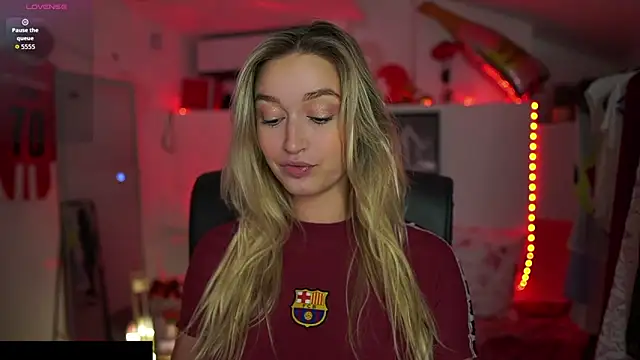 Snapshot of Alexis___Texas chatting on 16, 9, 2025 Alexis Texas online show from 16, 9, 2025