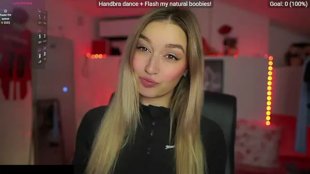 Snapshot of Alexis___Texas chatting on 24, 10, 2025 Alexis Texas online show from 24, 10, 2025